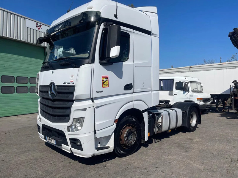 Mercedes-Benz Actros 1851 RETARDER, EVV, 831300 km original! RETARDER, 2 tanks - 트랙터 유닛 : 사진 1 Mercedes-Benz Actros 1851 RETARDER, EVV, 831300 km original! RETARDER, 2 tanks - 트랙터 유닛 : 사진 1