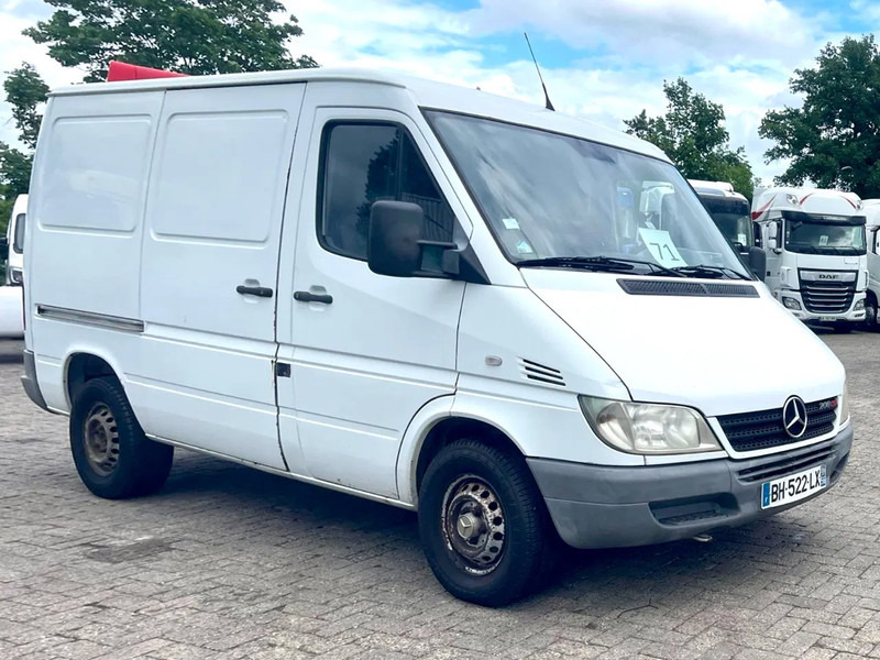 Mercedes-Benz Sprinter 208 3 seats. Very good bus! 100% engine and gearbox! France use - 패널 밴 : 사진 1 Mercedes-Benz Sprinter 208 3 seats. Very good bus! 100% engine and gearbox! France use - 패널 밴 : 사진 1