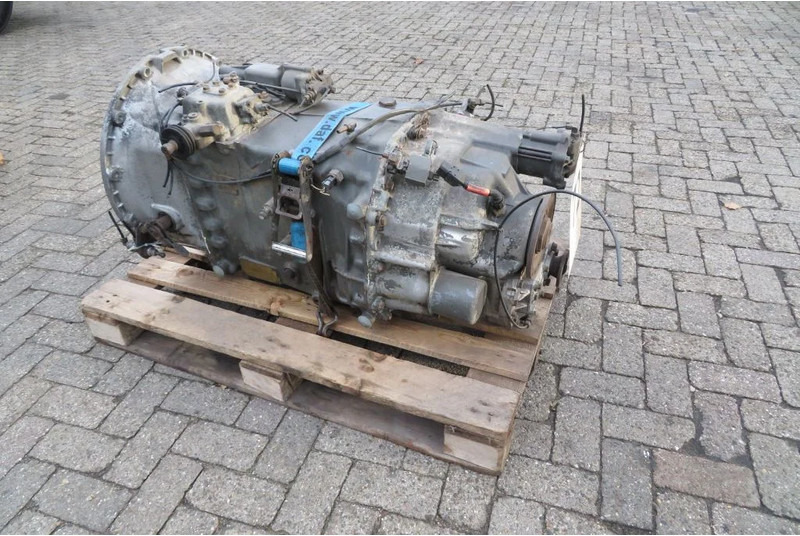 Volvo F 12 - 기어박스 : 사진 2 Volvo F 12 - 기어박스 : 사진 2