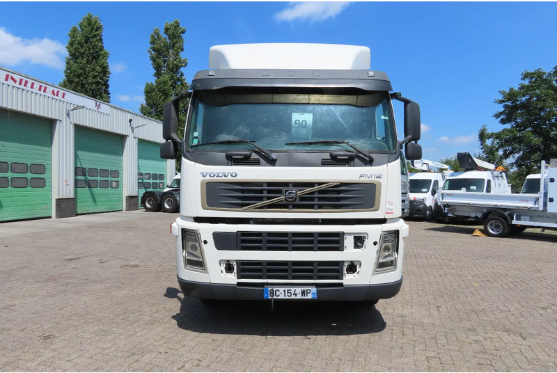 Volvo FM 12.380 8x4 FULL SPRING. 100% condition! - 캡 새시 트럭 : 사진 4 Volvo FM 12.380 8x4 FULL SPRING. 100% condition! - 캡 새시 트럭 : 사진 4
