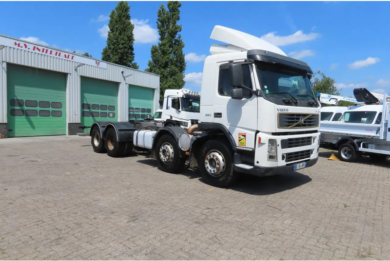 Volvo FM 12.380 8x4 FULL SPRING. 100% condition! - 캡 새시 트럭 : 사진 1 Volvo FM 12.380 8x4 FULL SPRING. 100% condition! - 캡 새시 트럭 : 사진 1