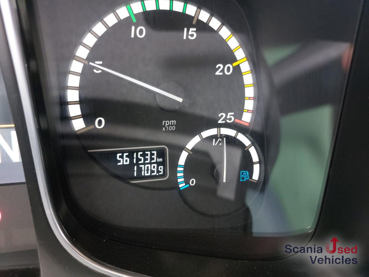 MERCEDES-BENZ Actros 1845 LS 4X2 SILOZUG komplett (2017+2016) - 트랙터 유닛 : 사진 3 MERCEDES-BENZ Actros 1845 LS 4X2 SILOZUG komplett (2017+2016) - 트랙터 유닛 : 사진 3