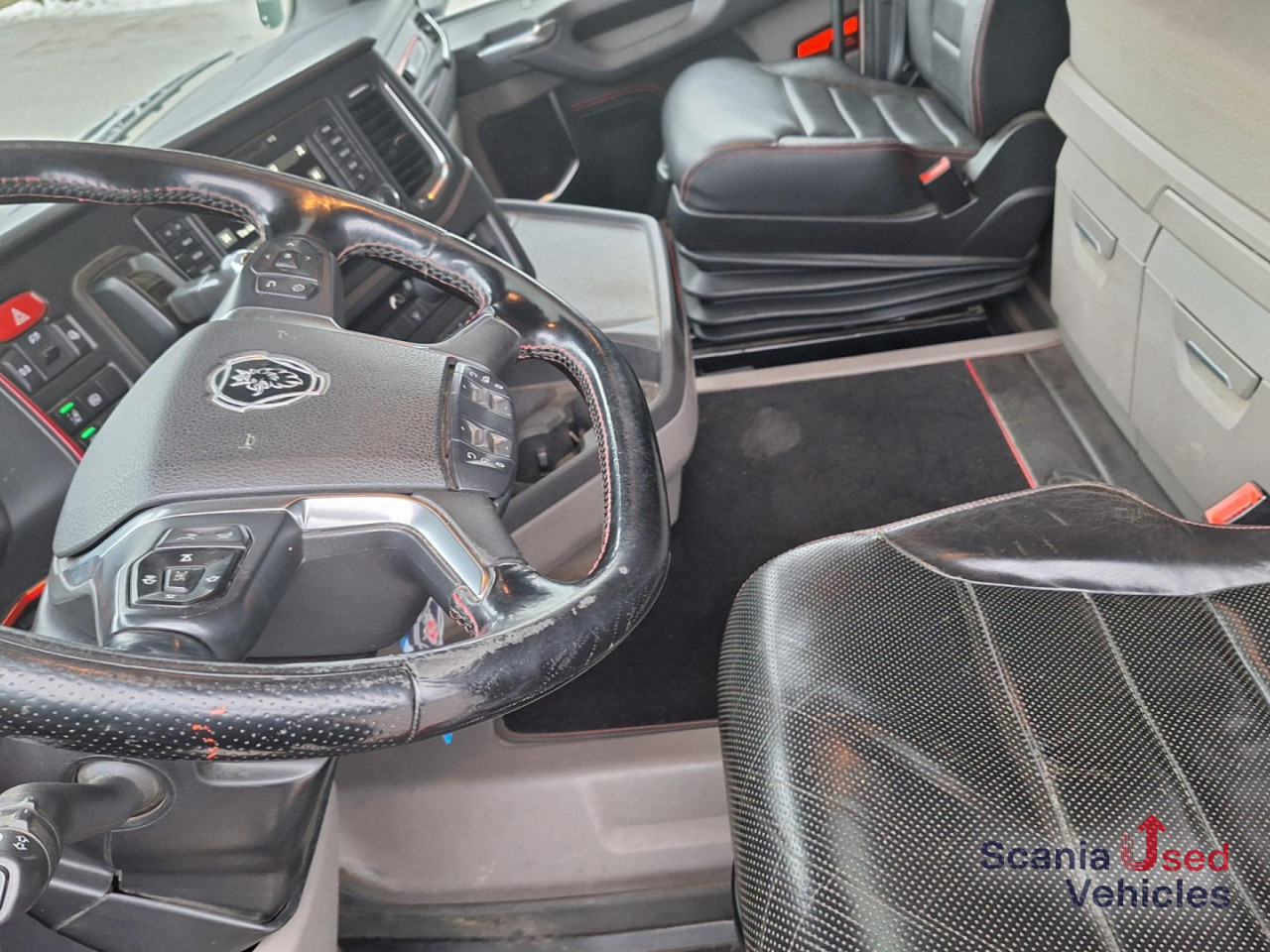 SCANIA R 580 B6x4NB+Epsilon M12 Z - 목재 트럭, 크레인 트럭 : 사진 5 SCANIA R 580 B6x4NB+Epsilon M12 Z - 목재 트럭, 크레인 트럭 : 사진 5