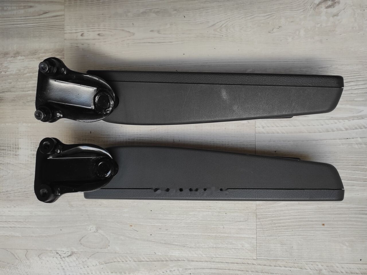 LEFT + RIGHT ARMRESTS Scania truck - 좌석 트럭 용 : 사진 2 LEFT + RIGHT ARMRESTS Scania truck - 좌석 트럭 용 : 사진 2