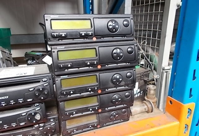 Renault MAGNUM DXI, PREMIUM DXI - 태코그래프 트럭 용 : 사진 1 Renault MAGNUM DXI, PREMIUM DXI - 태코그래프 트럭 용 : 사진 1