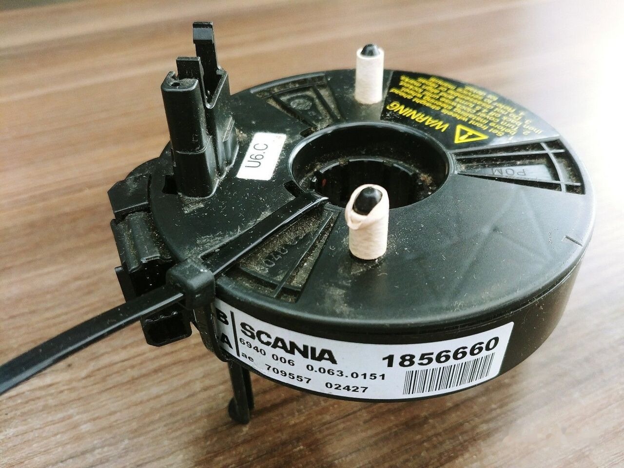 Scania CLOCK COIL SPRING CONNECTOR 1856660 1726784 Scania R - 스티어링 휠 트럭 용 : 사진 1 Scania CLOCK COIL SPRING CONNECTOR 1856660 1726784 Scania R - 스티어링 휠 트럭 용 : 사진 1