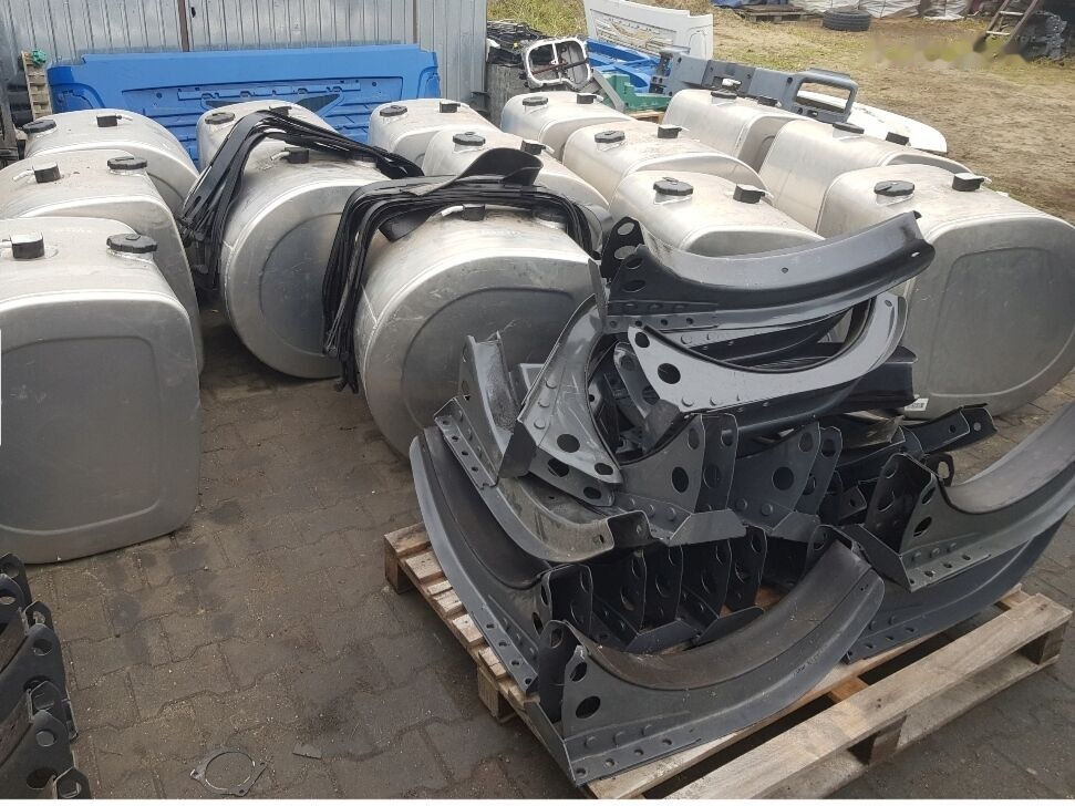 Volvo NEW COMPLETE TANK 285 DM3 22063854 Volvo - 연료 탱크 트럭 용 : 사진 2 Volvo NEW COMPLETE TANK 285 DM3 22063854 Volvo - 연료 탱크 트럭 용 : 사진 2