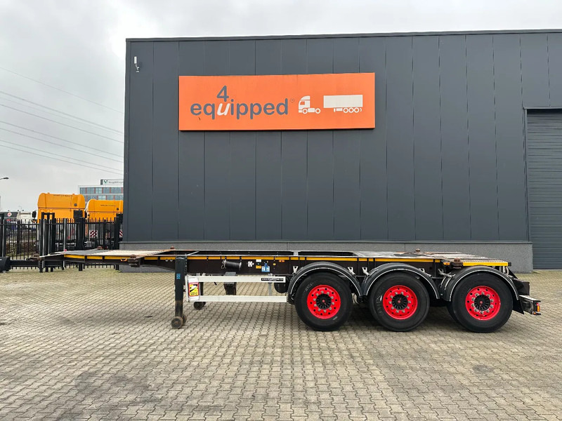 Burg 20FT ADR (EX/II, EX/III, FL, AT) Chassis, Empty weight : 3.690kg, SAF INTRADISC, 2x Liftaxle, NL-chassis - 컨테이너 운반 장치/ 스와프 보디 세미 트레일러 : 사진 2 Burg 20FT ADR (EX/II, EX/III, FL, AT) Chassis, Empty weight : 3.690kg, SAF INTRADISC, 2x Liftaxle, NL-chassis - 컨테이너 운반 장치/ 스와프 보디 세미 트레일러 : 사진 2