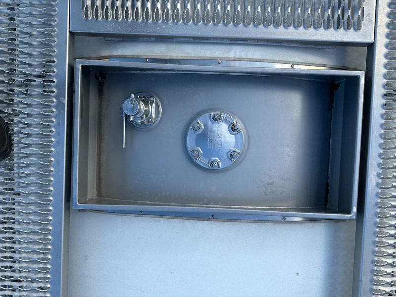 신규 탱크 컨테이너 CIMC NEW / UNUSED,  for  FOOD STUFF or CHEMICAL, 20FT ISO,  25.030L, L4BN, UN Portable, T11, test: 1-2027 : 사진 15