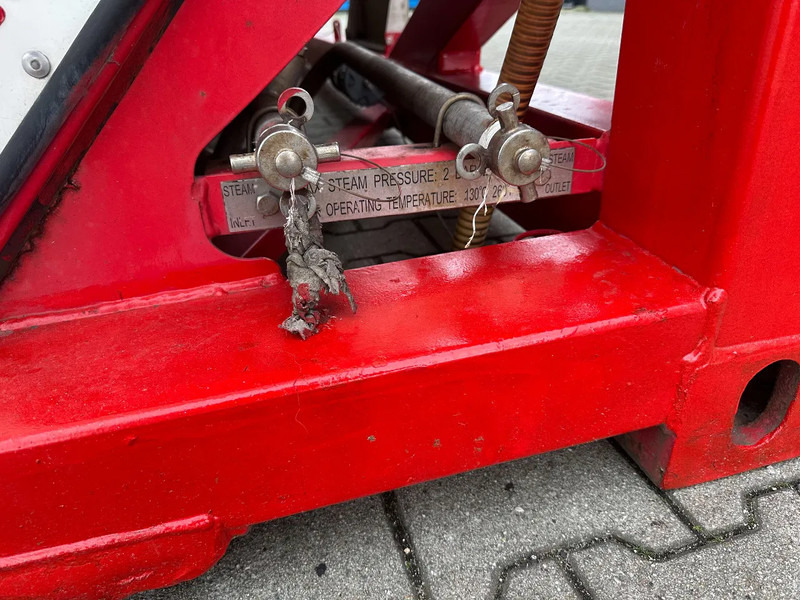 리스 SINGAMAS 20FT ISO, 26.000L/1-COMP/3 BAFFELS/3 manholes, 5Y: 08-2027, L4BN, T11 SINGAMAS 20FT ISO, 26.000L/1-COMP/3 BAFFELS/3 manholes, 5Y: 08-2027, L4BN, T11 : 사진 9 리스 SINGAMAS 20FT ISO, 26.000L/1-COMP/3 BAFFELS/3 manholes, 5Y: 08-2027, L4BN, T11 SINGAMAS 20FT ISO, 26.000L/1-COMP/3 BAFFELS/3 manholes, 5Y: 08-2027, L4BN, T11 : 사진 9