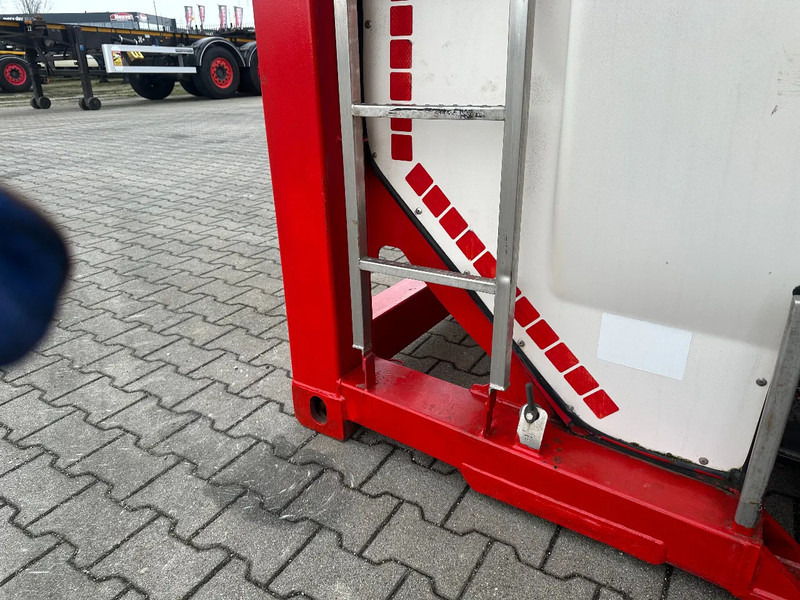 리스 SINGAMAS 20FT ISO, 26.000L/1-COMP/3 BAFFELS/3 manholes, 5Y: 08-2027, L4BN, T11 SINGAMAS 20FT ISO, 26.000L/1-COMP/3 BAFFELS/3 manholes, 5Y: 08-2027, L4BN, T11 : 사진 6 리스 SINGAMAS 20FT ISO, 26.000L/1-COMP/3 BAFFELS/3 manholes, 5Y: 08-2027, L4BN, T11 SINGAMAS 20FT ISO, 26.000L/1-COMP/3 BAFFELS/3 manholes, 5Y: 08-2027, L4BN, T11 : 사진 6