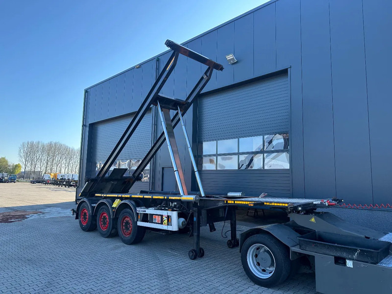 Van Hool 20FT, 66° Tipping-chassis, ADR (EX/II, EX/III, FL, OX, AT), SAF, 2 liftaxles, 380V - 컨테이너 운반 장치/ 스와프 보디 세미 트레일러 : 사진 4 Van Hool 20FT, 66° Tipping-chassis, ADR (EX/II, EX/III, FL, OX, AT), SAF, 2 liftaxles, 380V - 컨테이너 운반 장치/ 스와프 보디 세미 트레일러 : 사진 4
