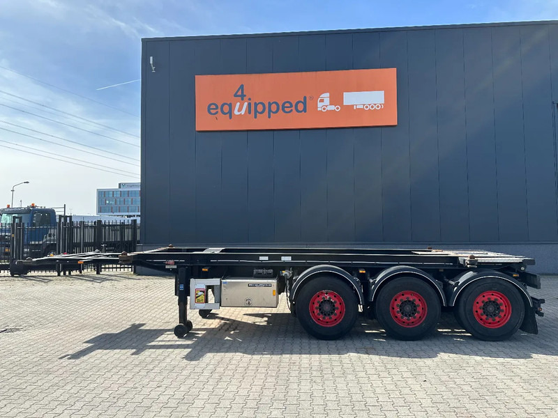 Van Hool 20FT Tipping-chassis, ADR (EX/II, EX/III, FL, AT), SAF, 2 liftaxles, APK/ADR: 10-2025 - 컨테이너 운반 장치/ 스와프 보디 세미 트레일러 : 사진 4 Van Hool 20FT Tipping-chassis, ADR (EX/II, EX/III, FL, AT), SAF, 2 liftaxles, APK/ADR: 10-2025 - 컨테이너 운반 장치/ 스와프 보디 세미 트레일러 : 사진 4
