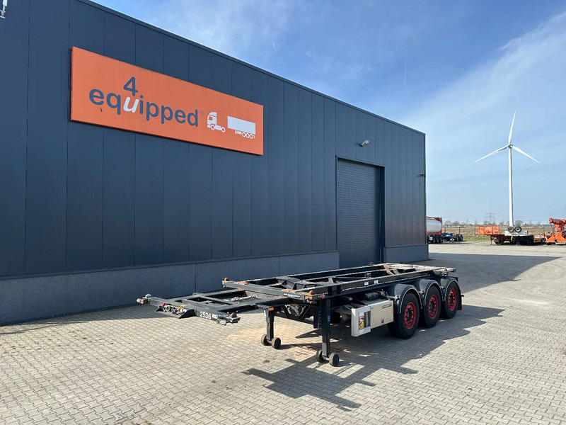 Van Hool 20FT Tipping-chassis, ADR (EX/II, EX/III, FL, AT), SAF, 2 liftaxles, APK/ADR: 10-2025 - 컨테이너 운반 장치/ 스와프 보디 세미 트레일러 : 사진 2 Van Hool 20FT Tipping-chassis, ADR (EX/II, EX/III, FL, AT), SAF, 2 liftaxles, APK/ADR: 10-2025 - 컨테이너 운반 장치/ 스와프 보디 세미 트레일러 : 사진 2