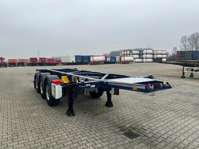 Van Hool NEW / DIRECT AVAILABLE 20FT ADR-CHASSIS, EMPTY WEIGHT: 3.300KG, DISCBRAKES, 3x available, ALU WHEELS - 컨테이너 운반 장치/ 스와프 보디 세미 트레일러 : 사진 4 Van Hool NEW / DIRECT AVAILABLE 20FT ADR-CHASSIS, EMPTY WEIGHT: 3.300KG, DISCBRAKES, 3x available, ALU WHEELS - 컨테이너 운반 장치/ 스와프 보디 세미 트레일러 : 사진 4