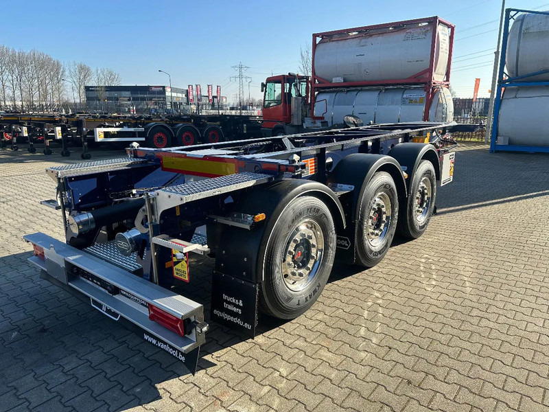Van Hool NEW / DIRECT AVAILABLE 20FT ADR-CHASSIS, EMPTY WEIGHT: 3.300KG, DISCBRAKES, 3x available, ALU WHEELS - 컨테이너 운반 장치/ 스와프 보디 세미 트레일러 : 사진 4 Van Hool NEW / DIRECT AVAILABLE 20FT ADR-CHASSIS, EMPTY WEIGHT: 3.300KG, DISCBRAKES, 3x available, ALU WHEELS - 컨테이너 운반 장치/ 스와프 보디 세미 트레일러 : 사진 4