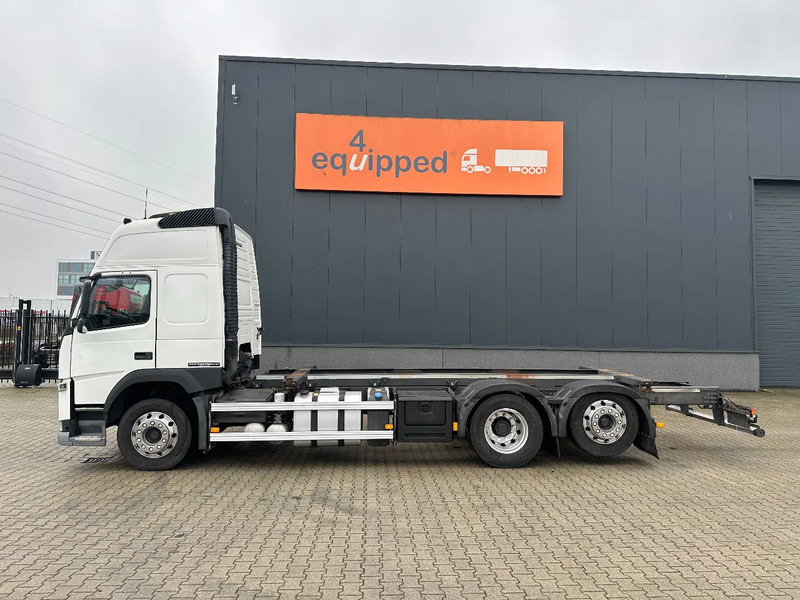 Volvo FM 380 Globetrotter 6x2, ADR (FL, AT, OX), LIFT/STEER, 636.183km - 캡 새시 트럭 : 사진 2 Volvo FM 380 Globetrotter 6x2, ADR (FL, AT, OX), LIFT/STEER, 636.183km - 캡 새시 트럭 : 사진 2