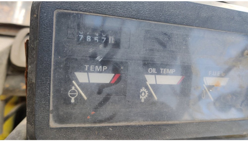 Caterpillar SE-300-15 - 디젤 지게차 : 사진 5 Caterpillar SE-300-15 - 디젤 지게차 : 사진 5