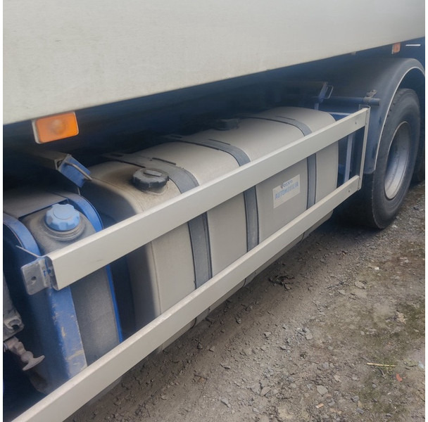 유조트럭 Volvo FM-400 : 사진 10 유조트럭 Volvo FM-400 : 사진 10