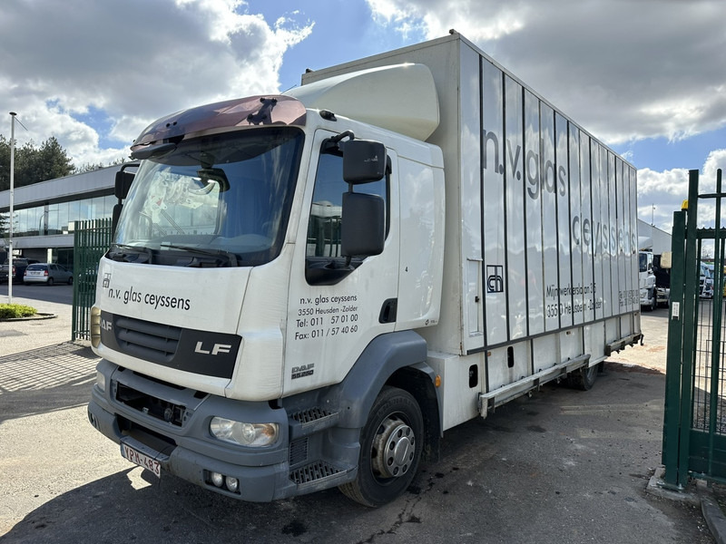 DAF LF 55.250 12T - GLASTRANSPORT / GLASRESTEEL - AIR SUSPENSION - EURO 4 - BELGIAN REGISTRATION - 트럭 : 사진 3 DAF LF 55.250 12T - GLASTRANSPORT / GLASRESTEEL - AIR SUSPENSION - EURO 4 - BELGIAN REGISTRATION - 트럭 : 사진 3
