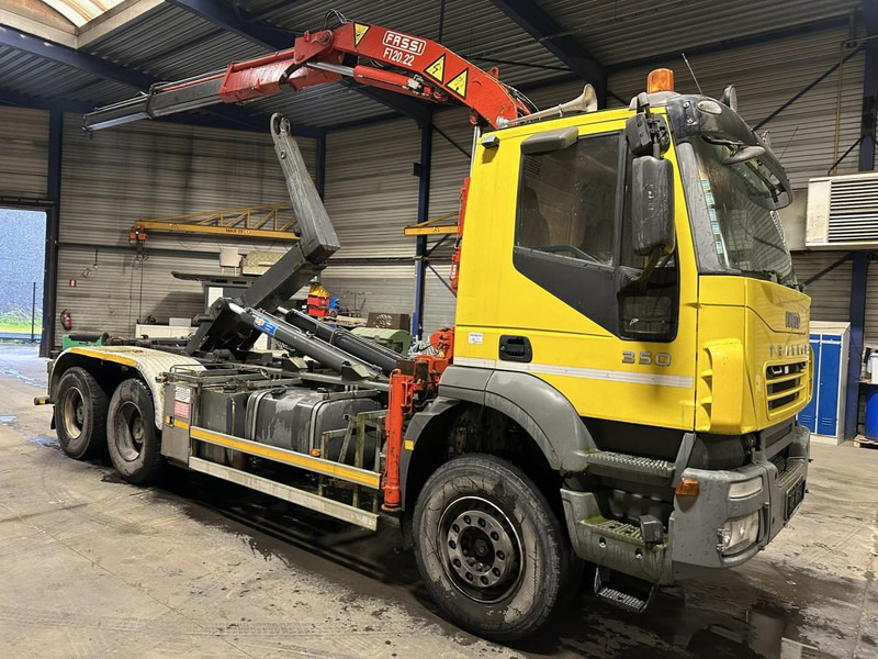 Iveco TRAKKER 350 6x4 HOOKLIFT + CRANE FASSI F120.22 (5/6 F) - *342.000km* - STEEL SPRING / BIG AXLES - AS TRONIC AUTOMATIC GEARBOX - 후크 리프트 트럭, 크레인 트럭 : 사진 1 Iveco TRAKKER 350 6x4 HOOKLIFT + CRANE FASSI F120.22 (5/6 F) - *342.000km* - STEEL SPRING / BIG AXLES - AS TRONIC AUTOMATIC GEARBOX - 후크 리프트 트럭, 크레인 트럭 : 사진 1