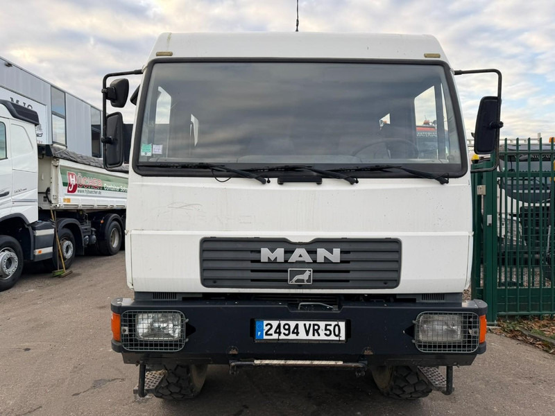 MAN LE 220 C - 10.5T - 4x4 CAMPING CAR - WOHNMOBILBASIS - CAMION EXPEDITION - CAMPER BASE - 박스 트럭 : 사진 2 MAN LE 220 C - 10.5T - 4x4 CAMPING CAR - WOHNMOBILBASIS - CAMION EXPEDITION - CAMPER BASE - 박스 트럭 : 사진 2