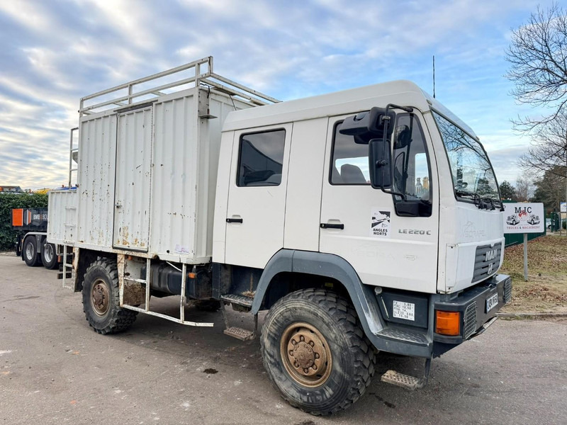 MAN LE 220 C 4x4 CAMPING CAR - WOHNMOBILBASIS - CAMION EXPEDITION - CAMPER BASE - 박스 트럭 : 사진 1 MAN LE 220 C 4x4 CAMPING CAR - WOHNMOBILBASIS - CAMION EXPEDITION - CAMPER BASE - 박스 트럭 : 사진 1