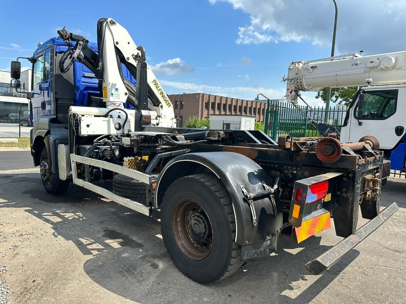 MAN TGA 18.310 4x4 HOOKLIFT + CRANE PALFINGER PK12000 - RADIO - ROTATOR - STEEL SPRING / HUB REDUCTION - MANUAL ZF - BE TRUCK - 후크 리프트 트럭, 크레인 트럭 : 사진 5 MAN TGA 18.310 4x4 HOOKLIFT + CRANE PALFINGER PK12000 - RADIO - ROTATOR - STEEL SPRING / HUB REDUCTION - MANUAL ZF - BE TRUCK - 후크 리프트 트럭, 크레인 트럭 : 사진 5