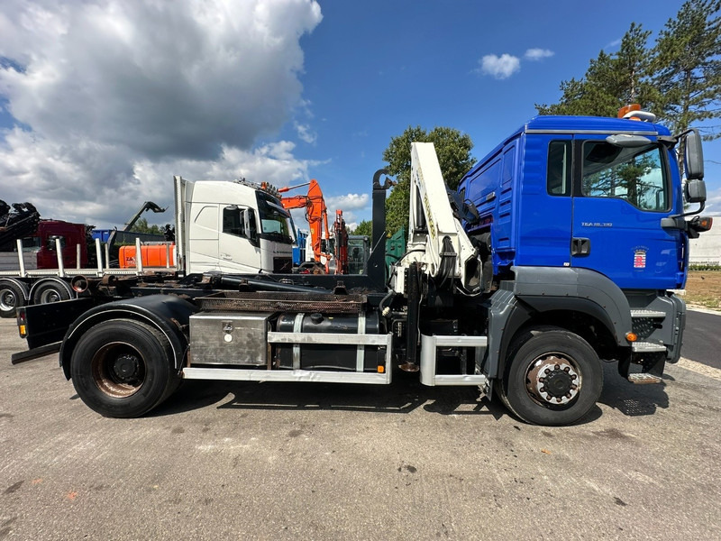 MAN TGA 18.310 4x4 HOOKLIFT + CRANE PALFINGER PK12000 - RADIO - ROTATOR - STEEL SPRING / HUB REDUCTION - MANUAL ZF - BE TRUCK - 후크 리프트 트럭, 크레인 트럭 : 사진 4 MAN TGA 18.310 4x4 HOOKLIFT + CRANE PALFINGER PK12000 - RADIO - ROTATOR - STEEL SPRING / HUB REDUCTION - MANUAL ZF - BE TRUCK - 후크 리프트 트럭, 크레인 트럭 : 사진 4