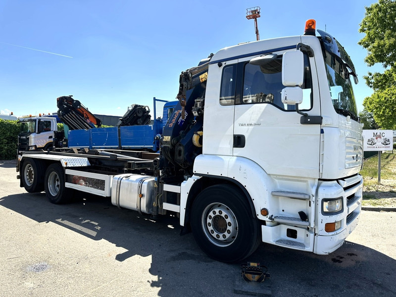 MAN TGA 26.310 6X2 HOOKLIFT + CRANE COPMA 160.4 + JIB J2 + WINCH - RADIO - LIFT + STEERING AXLE - EURO 3 - BE - 후크 리프트 트럭, 크레인 트럭 : 사진 2 MAN TGA 26.310 6X2 HOOKLIFT + CRANE COPMA 160.4 + JIB J2 + WINCH - RADIO - LIFT + STEERING AXLE - EURO 3 - BE - 후크 리프트 트럭, 크레인 트럭 : 사진 2