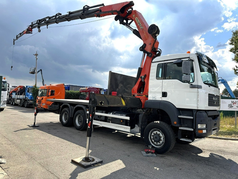 MAN TGA 33.350 6x6 PRITSCHE + (27.5m) KRAN PALFINGER PK36002 E 6x + JIB + WINCH - *184.000km* - MANUAL - EURO 3 - 드롭사이드/ 플랫베드 트럭, 크레인 트럭 : 사진 2 MAN TGA 33.350 6x6 PRITSCHE + (27.5m) KRAN PALFINGER PK36002 E 6x + JIB + WINCH - *184.000km* - MANUAL - EURO 3 - 드롭사이드/ 플랫베드 트럭, 크레인 트럭 : 사진 2