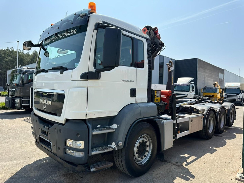 MAN TGS 35.400 8x4 TRIDEM HOOKLIFT T22 + CRANE PALFINGER PK 18001 EH + RADIO - EURO 5 - LIFT/STEERING AXLE - BE TRUCK - 후크 리프트 트럭, 크레인 트럭 : 사진 4 MAN TGS 35.400 8x4 TRIDEM HOOKLIFT T22 + CRANE PALFINGER PK 18001 EH + RADIO - EURO 5 - LIFT/STEERING AXLE - BE TRUCK - 후크 리프트 트럭, 크레인 트럭 : 사진 4