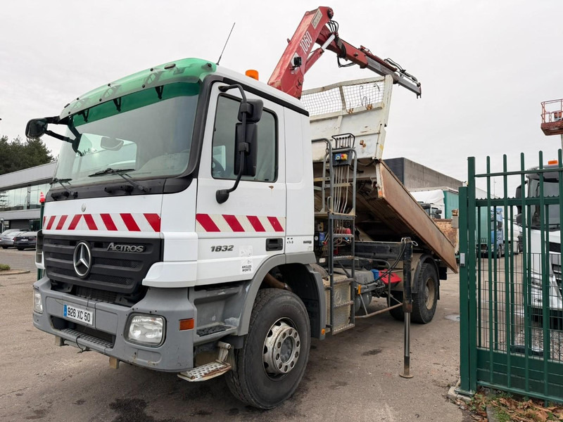 Mercedes-Benz ACTROS 1832 MP2 4x2 2-WAY TIPPER + CRANE - HMF 1063 K 2 - 5/6F - BORDMATIC - EPS 3 PEDALES - BIG AXLE HUB REDUCTION - 356.000km - FR TRUCK - 덤프트럭, 크레인 트럭 : 사진 3 Mercedes-Benz ACTROS 1832 MP2 4x2 2-WAY TIPPER + CRANE - HMF 1063 K 2 - 5/6F - BORDMATIC - EPS 3 PEDALES - BIG AXLE HUB REDUCTION - 356.000km - FR TRUCK - 덤프트럭, 크레인 트럭 : 사진 3