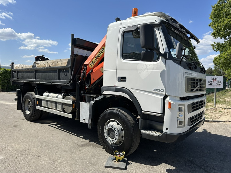 Volvo FM 300 4x4 TIPPER + CRANE PALFINGER PK 12000 - *339.000km* - MANUAL - STEEL SPRING / BIG AXLES - EURO 3 - TÜV 15/10/2025 - 덤프트럭, 크레인 트럭 : 사진 2 Volvo FM 300 4x4 TIPPER + CRANE PALFINGER PK 12000 - *339.000km* - MANUAL - STEEL SPRING / BIG AXLES - EURO 3 - TÜV 15/10/2025 - 덤프트럭, 크레인 트럭 : 사진 2