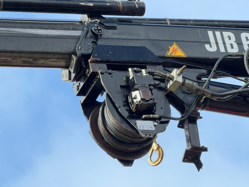 크레인 트럭 Volvo FM 300 6x4 + (25.8m!) CRANE HIAB 245 E-5 + JIB 65 X-3 + 2 ME - *228.000km* - MANUAL - A/C - EURO 3 - BELGIAN TRUCK : 사진 16 크레인 트럭 Volvo FM 300 6x4 + (25.8m!) CRANE HIAB 245 E-5 + JIB 65 X-3 + 2 ME - *228.000km* - MANUAL - A/C - EURO 3 - BELGIAN TRUCK : 사진 16