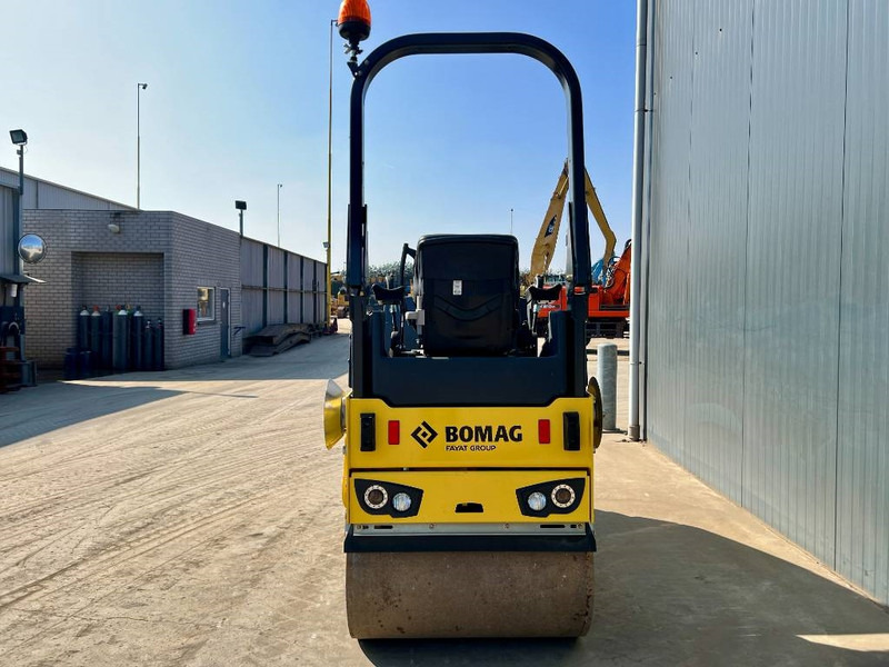 Bomag BW100 AD-5 - 롤러 : 사진 4 Bomag BW100 AD-5 - 롤러 : 사진 4