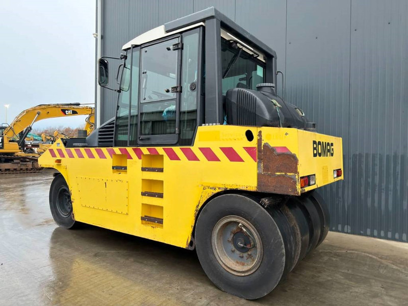 Bomag BW24R - 공압 롤러 : 사진 2 Bomag BW24R - 공압 롤러 : 사진 2