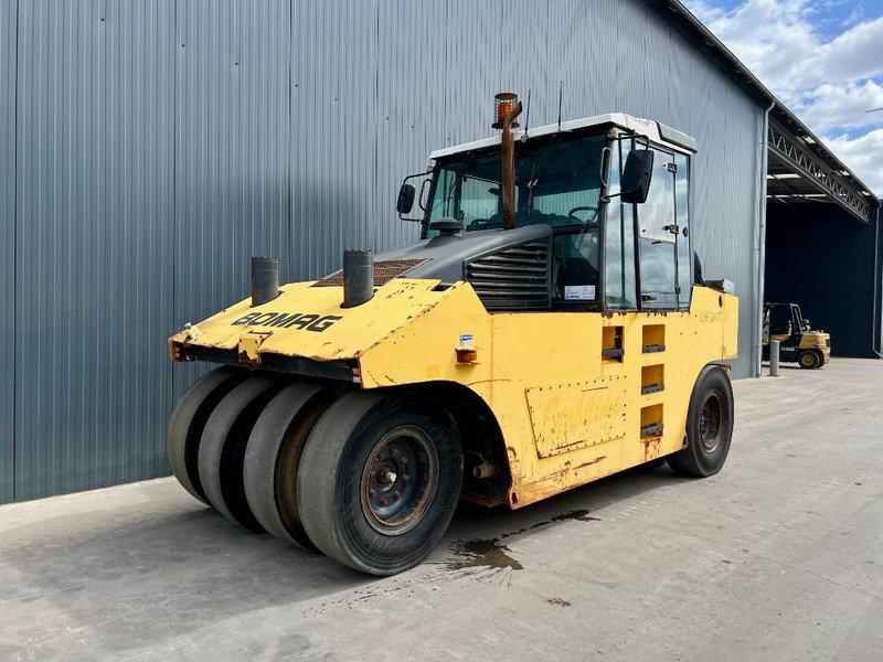 Bomag BW24R - 공압 롤러 : 사진 2 Bomag BW24R - 공압 롤러 : 사진 2