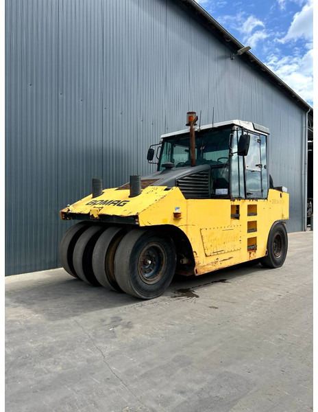 Bomag BW24R - 공압 롤러 : 사진 1 Bomag BW24R - 공압 롤러 : 사진 1