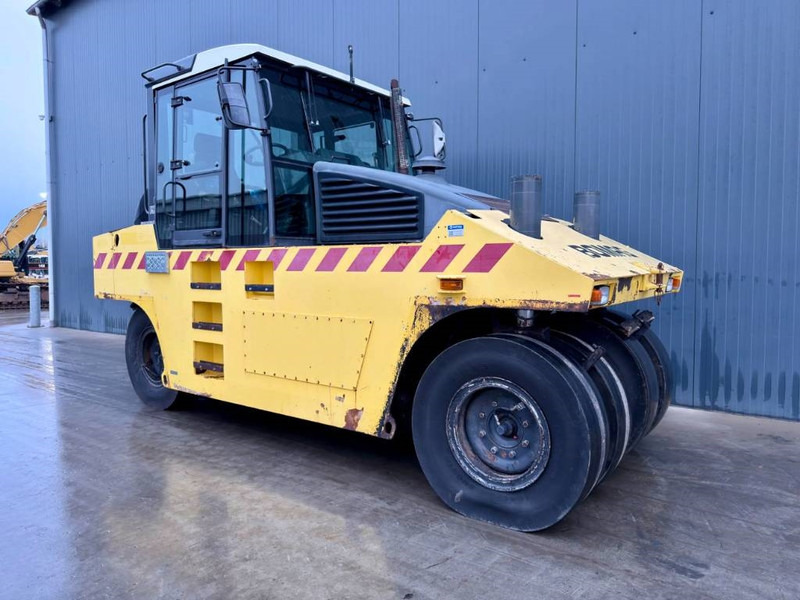 Bomag BW24R - 공압 롤러 : 사진 3 Bomag BW24R - 공압 롤러 : 사진 3