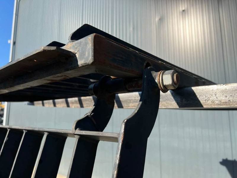 Cat 313D / M315D / 320D / 325D / 330D / 345C / 365C / - 운전실 및 내부 건설기계 용 : 사진 3 Cat 313D / M315D / 320D / 325D / 330D / 345C / 365C / - 운전실 및 내부 건설기계 용 : 사진 3