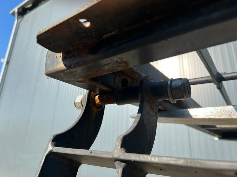 Cat 313D / M315D / 320D / 325D / 330D / 345C / 365C / - 운전실 및 내부 건설기계 용 : 사진 4 Cat 313D / M315D / 320D / 325D / 330D / 345C / 365C / - 운전실 및 내부 건설기계 용 : 사진 4