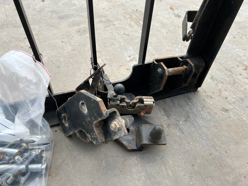 Cat 313E / 320F / 323E / 325F / 329E / 330F / 336E / 3 - 운전실 및 내부 건설기계 용 : 사진 5 Cat 313E / 320F / 323E / 325F / 329E / 330F / 336E / 3 - 운전실 및 내부 건설기계 용 : 사진 5