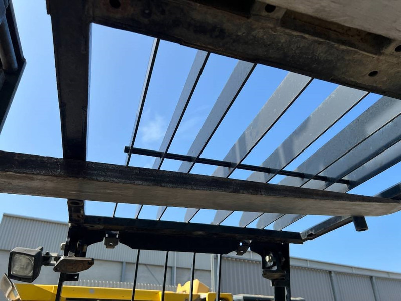 Cat 313E / 320F / 323E / 325F / 329E / 330F / 336E / 3 - 운전실 및 내부 건설기계 용 : 사진 3 Cat 313E / 320F / 323E / 325F / 329E / 330F / 336E / 3 - 운전실 및 내부 건설기계 용 : 사진 3