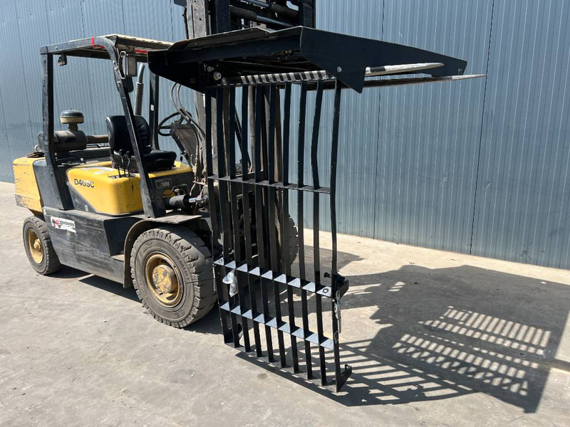 Cat 313E / 320F / 323E / 325F / 329E / 330F / 336E / 3 - 운전실 및 내부 건설기계 용 : 사진 2 Cat 313E / 320F / 323E / 325F / 329E / 330F / 336E / 3 - 운전실 및 내부 건설기계 용 : 사진 2