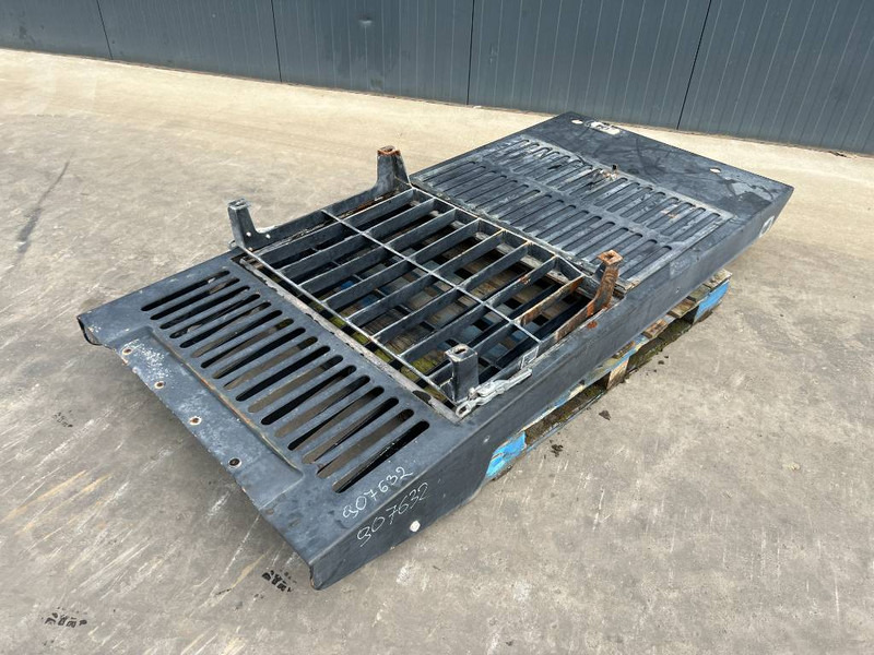 Cat 313E / M315F / 320F / 323E / 325F / 329E/ 330F / 3 - 운전실 및 내부 건설기계 용 : 사진 1 Cat 313E / M315F / 320F / 323E / 325F / 329E/ 330F / 3 - 운전실 및 내부 건설기계 용 : 사진 1