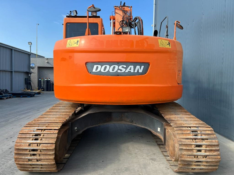 Doosan DX235LCR - 크롤러 굴삭기 : 사진 4 Doosan DX235LCR - 크롤러 굴삭기 : 사진 4