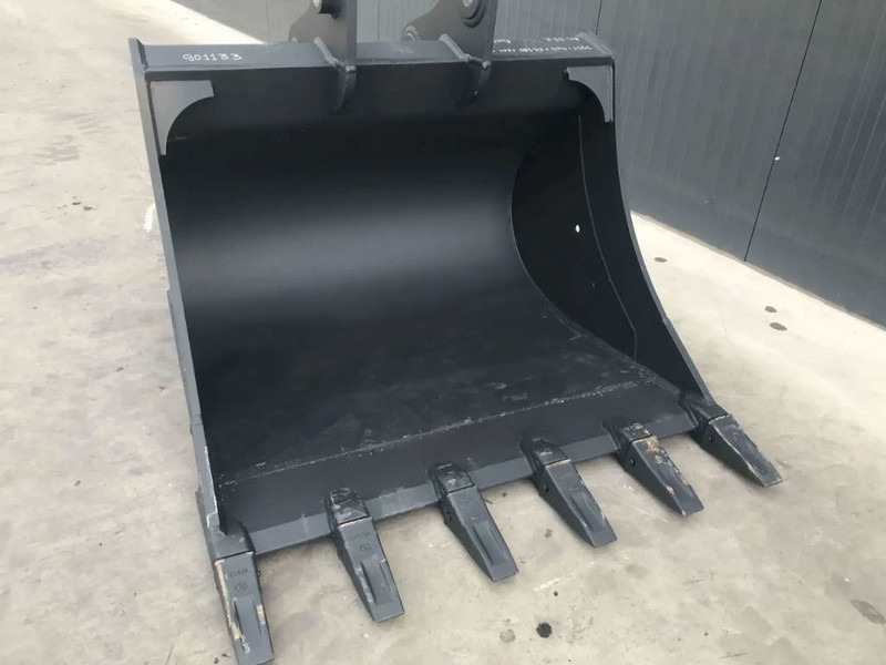 Komatsu PC210 - 버킷 건설기계 용 : 사진 4 Komatsu PC210 - 버킷 건설기계 용 : 사진 4