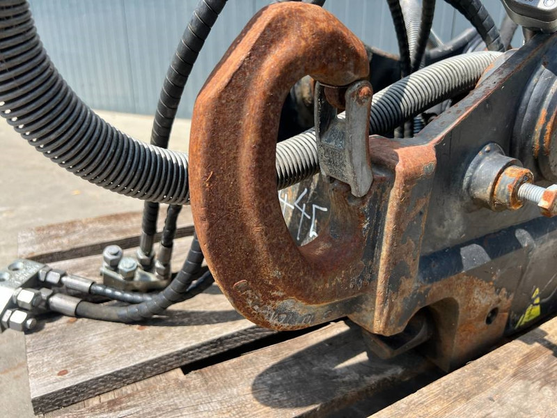 퀵 커플러 건설기계 용 OilQuick OQ65 - M314F / M316F / M318F : 사진 12