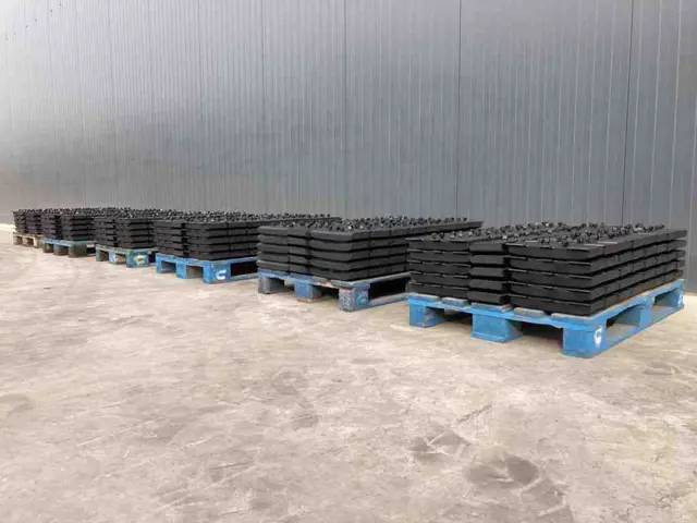 Vögele Rubber Asphalt Pads - 프레임/ 시 건설기계 용 : 사진 1 Vögele Rubber Asphalt Pads - 프레임/ 시 건설기계 용 : 사진 1